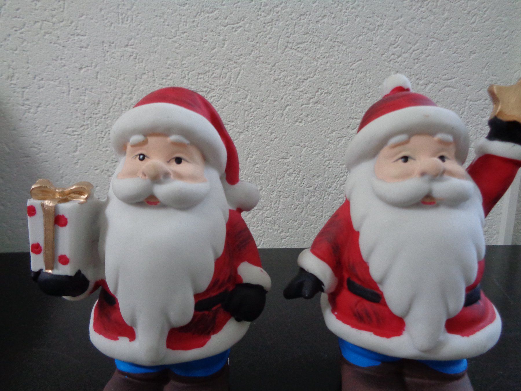 Figuren: Stehender Weihnachtsmann (2 Stk.) – Neu und originalverpackt aus Langenbruck von Gumsi 1