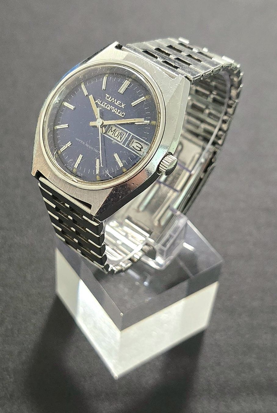 Timex Montres: TIMEX AUTOMATIC DAY-DATE  Selten – Défectueux à Neftenbach par Taschen-Uhren 1