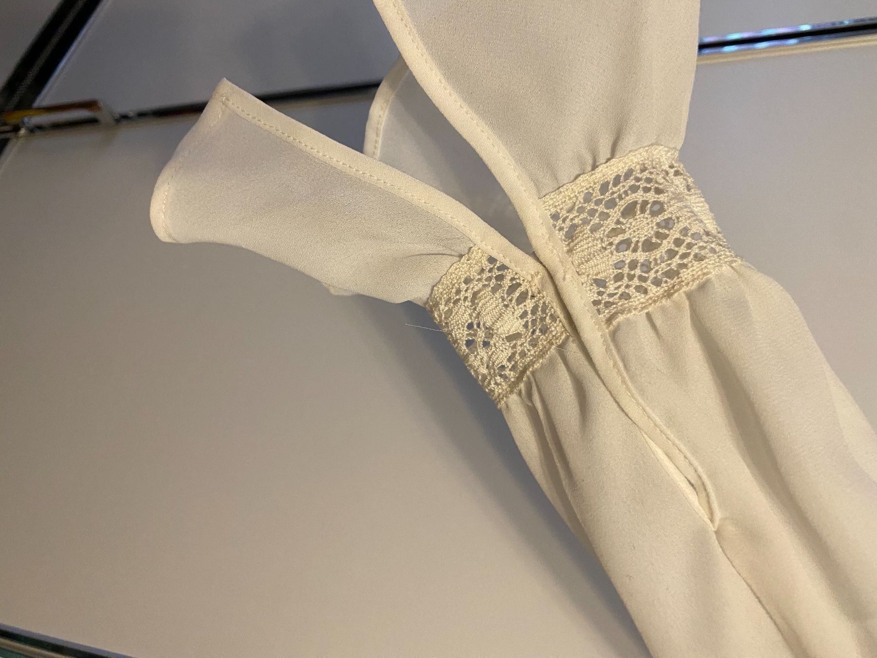 Camicette: Abend Bluse von APART gr.38 – Usato da Pfungen venduto da Outlet64 3