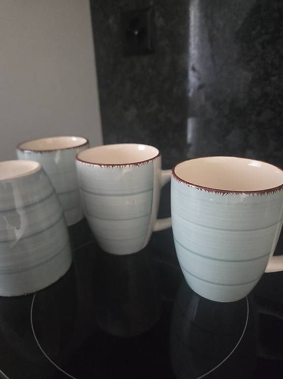 Tasses: 4x Tassen blau – D'occasion à Wängi par Bibo4.