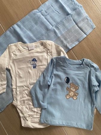 NEUES Body, m. Pulli Gr. 62/68 u. Nuscheli