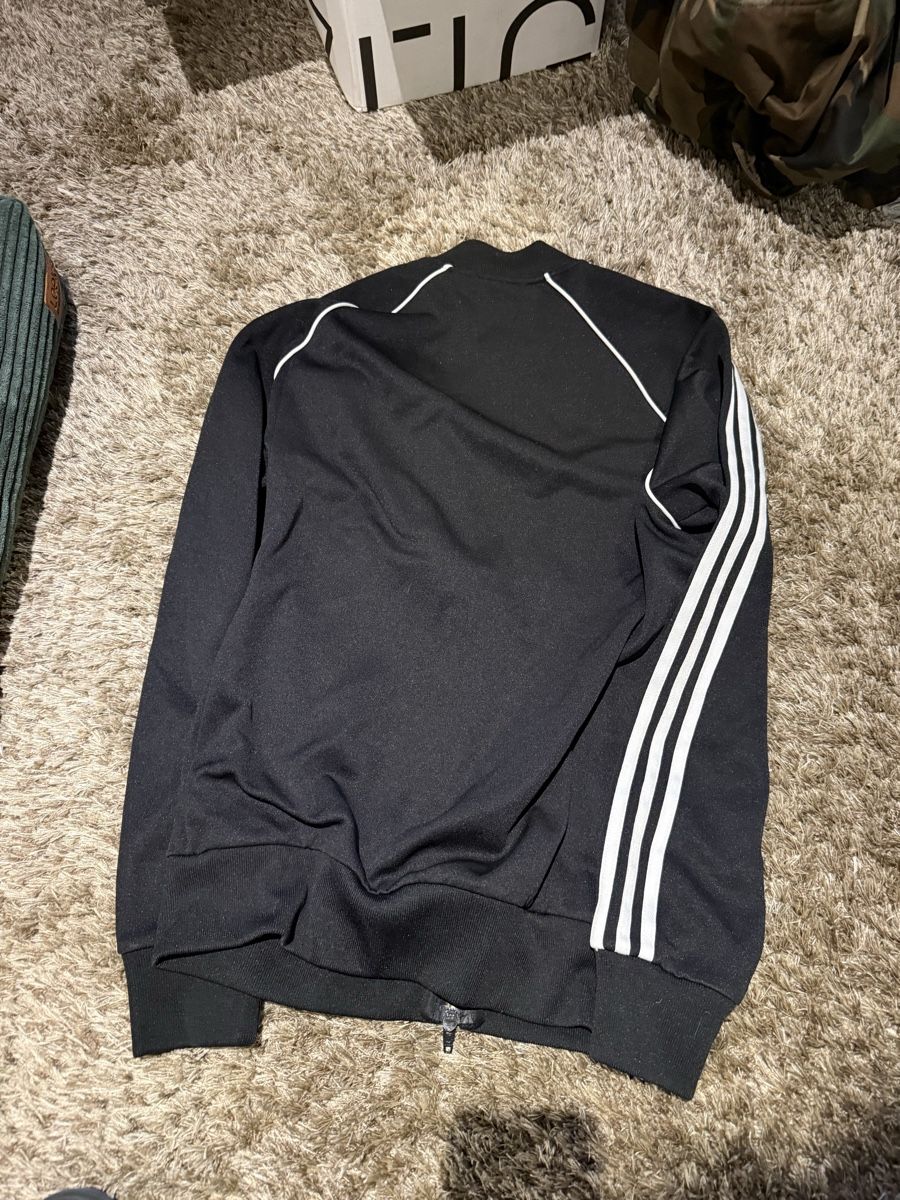 Adidas Giacche: Adidas Sweatjacke | Grösse M, schwarz – Nuovo (secondo la descrizione) da Küsnacht ZH venduto da Wozdav 1