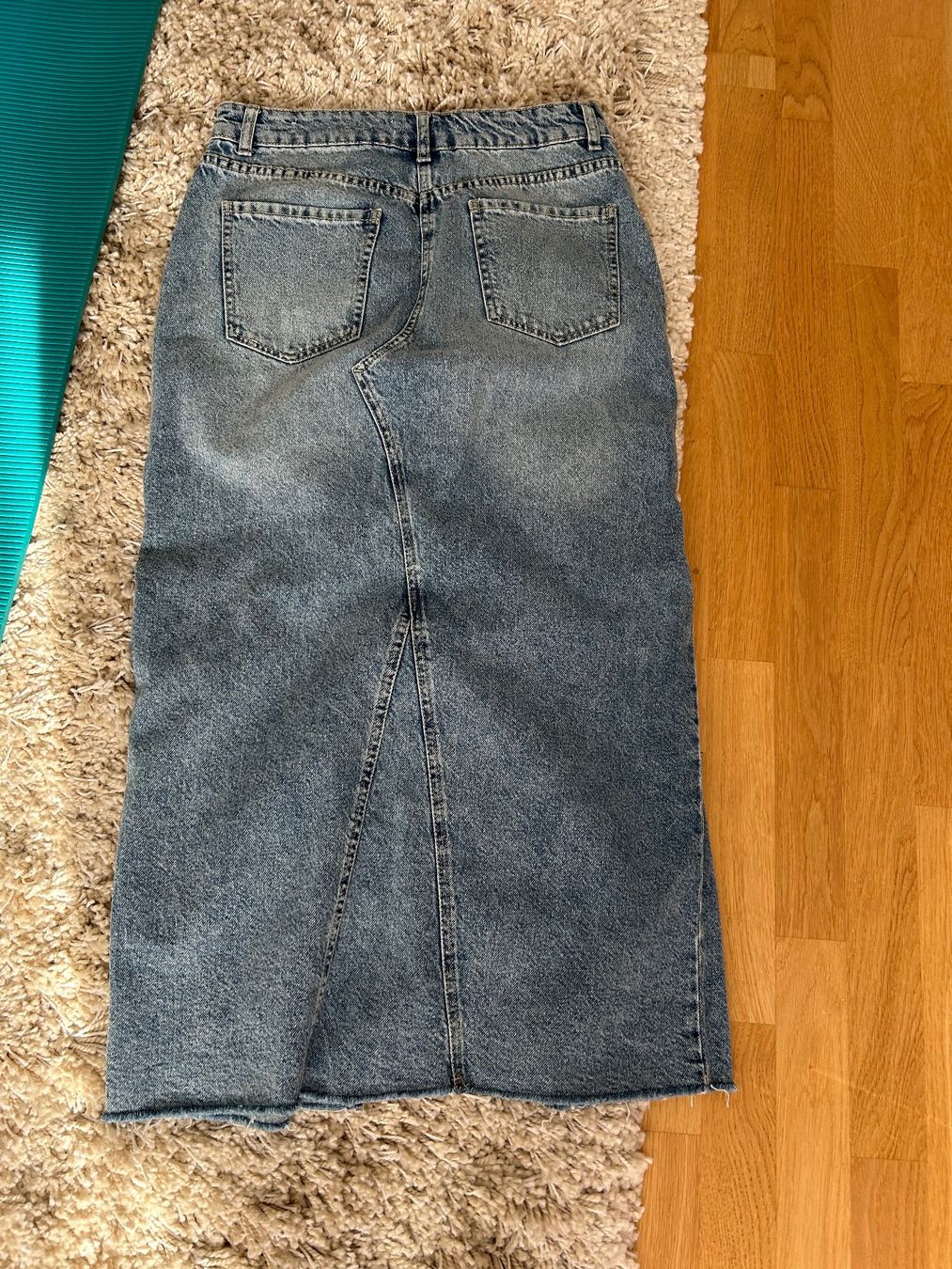 Bershka Gonne: Jeans maxi Rock – Usato da Feuerthalen venduto da Anna_Swift 2