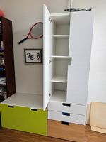 Stuva-Schrank und -Sitzbank 