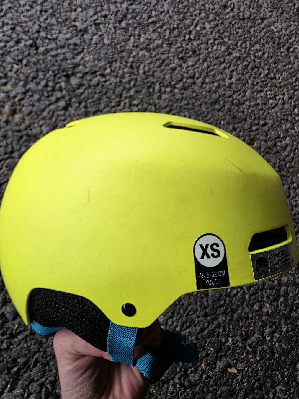 Giro Casques: Giro Skihelm Xs – D'occasion à Brig par hdm_8cqj 1