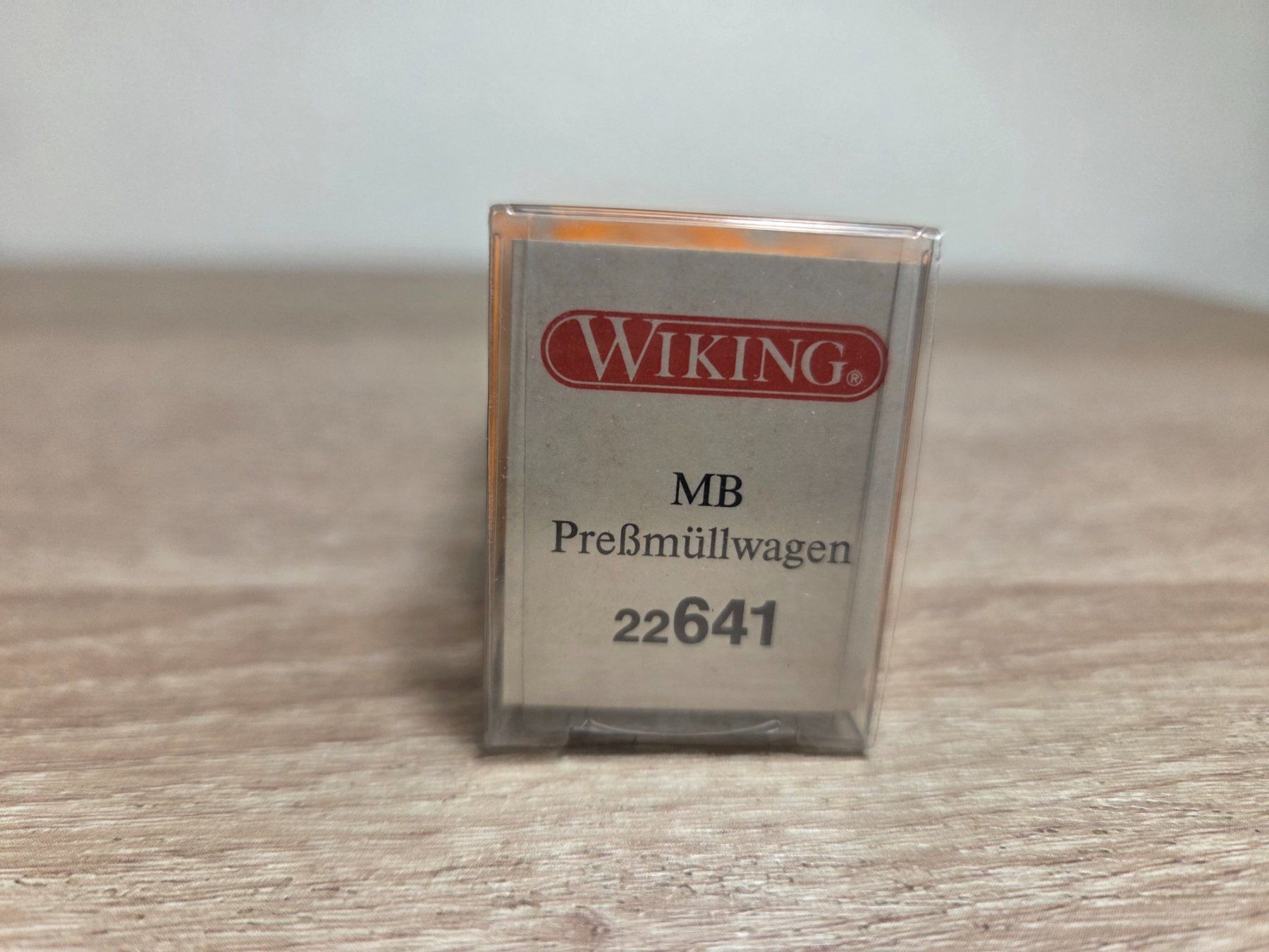Wiking Modellini d'auto: Wiking 22641 Preßmüllwagen H0 – Nuovo e nell'imballaggio originale da St-Aubin-Sauges venduto da Lo_Go 1