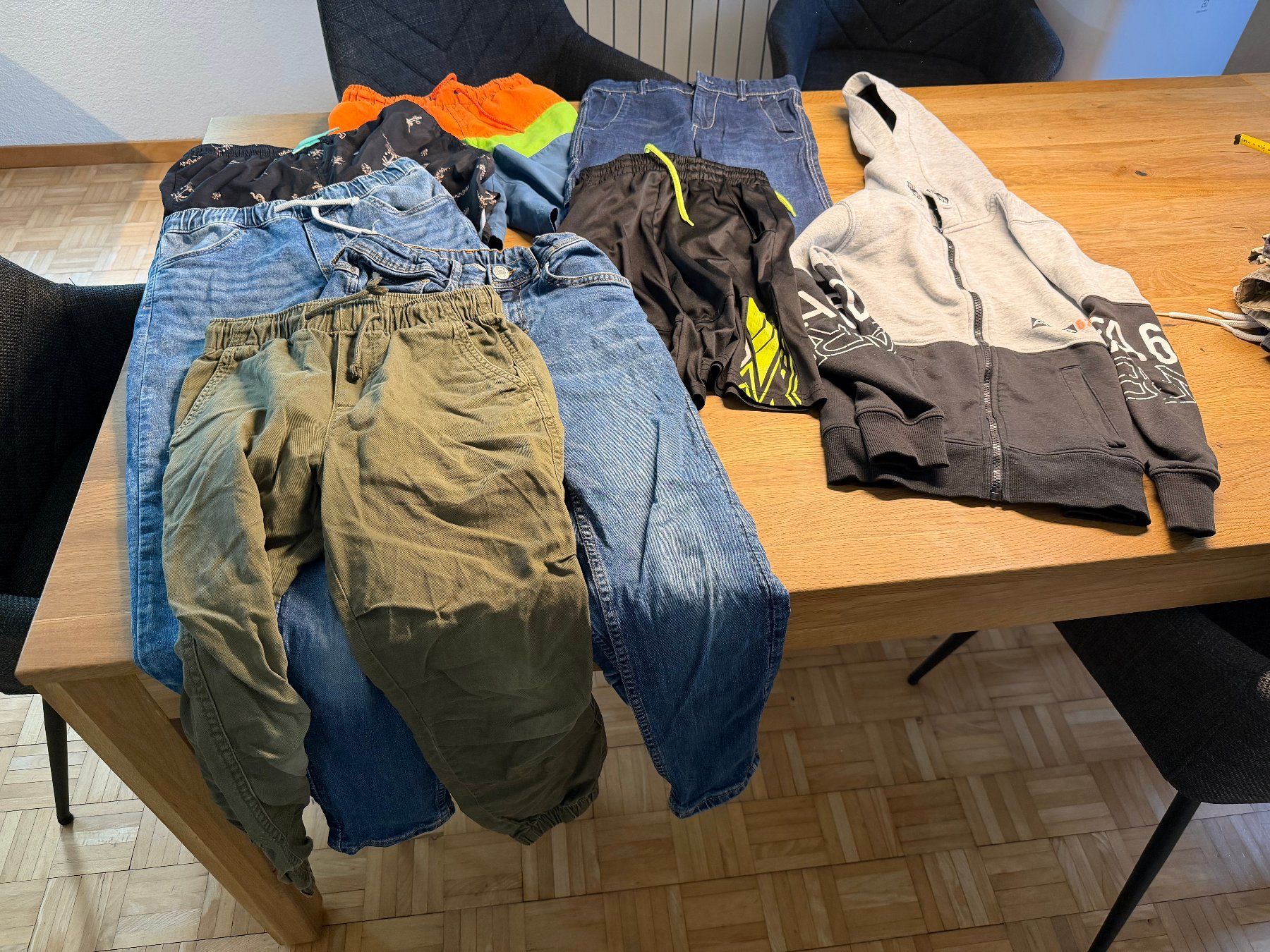 Kleiderpakete: Kinderkleider-Set Sommer, 8-teilig, Gr. 140 – Gebraucht aus Schlieren von Creichen1 1