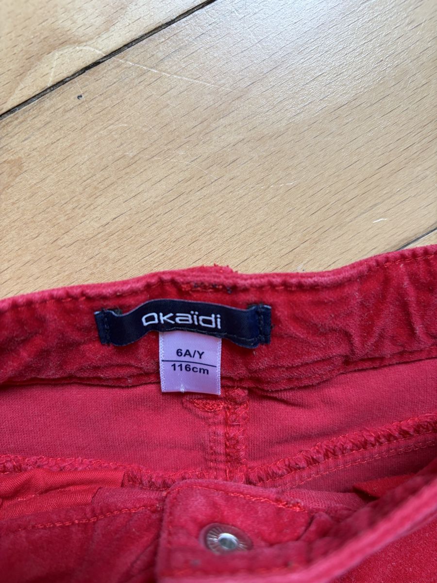 Okaidi Vestiti & Gonne: Jupe velours rouge Okaidi, taille 116 – Nuovo (secondo la descrizione) da Sion venduto da Nelsonkatz 1