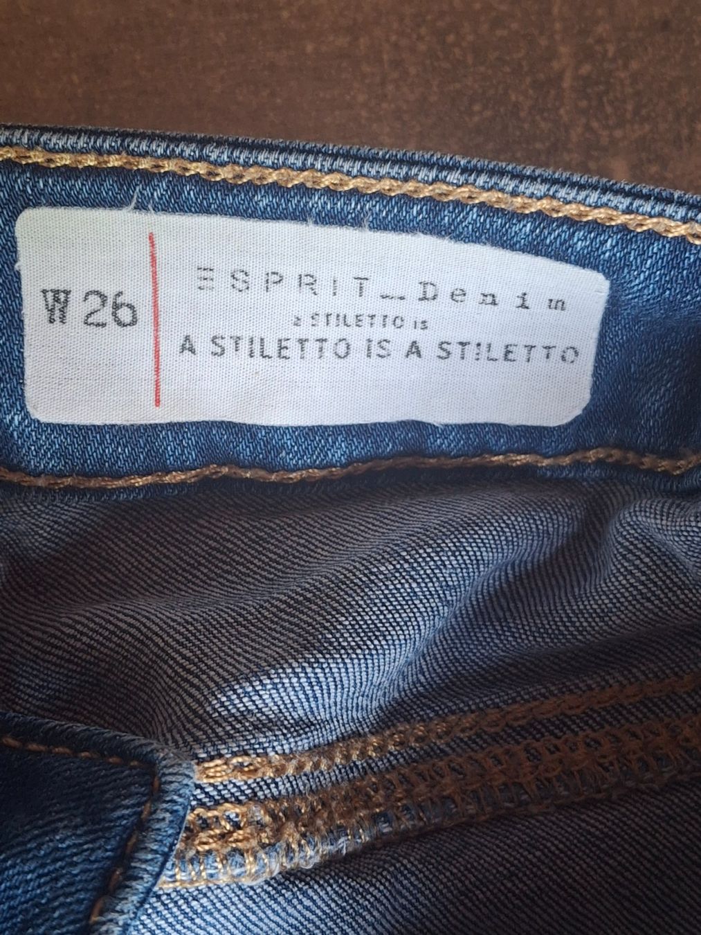 Esprit Jeans: Pantalon jeans bleu taille W26 marque Esprit 99% coton – Gebraucht aus Villiers von san_jn5w 4