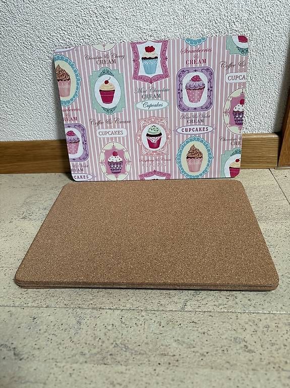 Tutte le decorazioni: Unterlage Cupcake, 4 Stück  – Usato da Brugg AG venduto da nuv_srm8 1