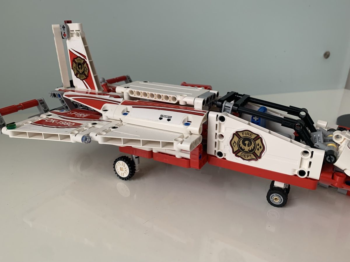 Lego Giocattoli: Lego Technic Löschflugzeug 42040 – Usato da Killwangen venduto da Zermatt5 2