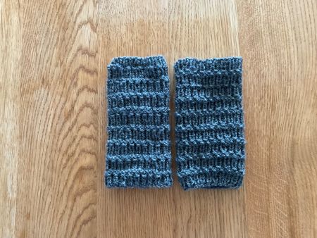 Handgestrickte Pulswärmer Amedisli Grau