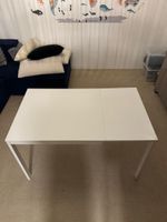 White extendable table for cosy winter evenings!