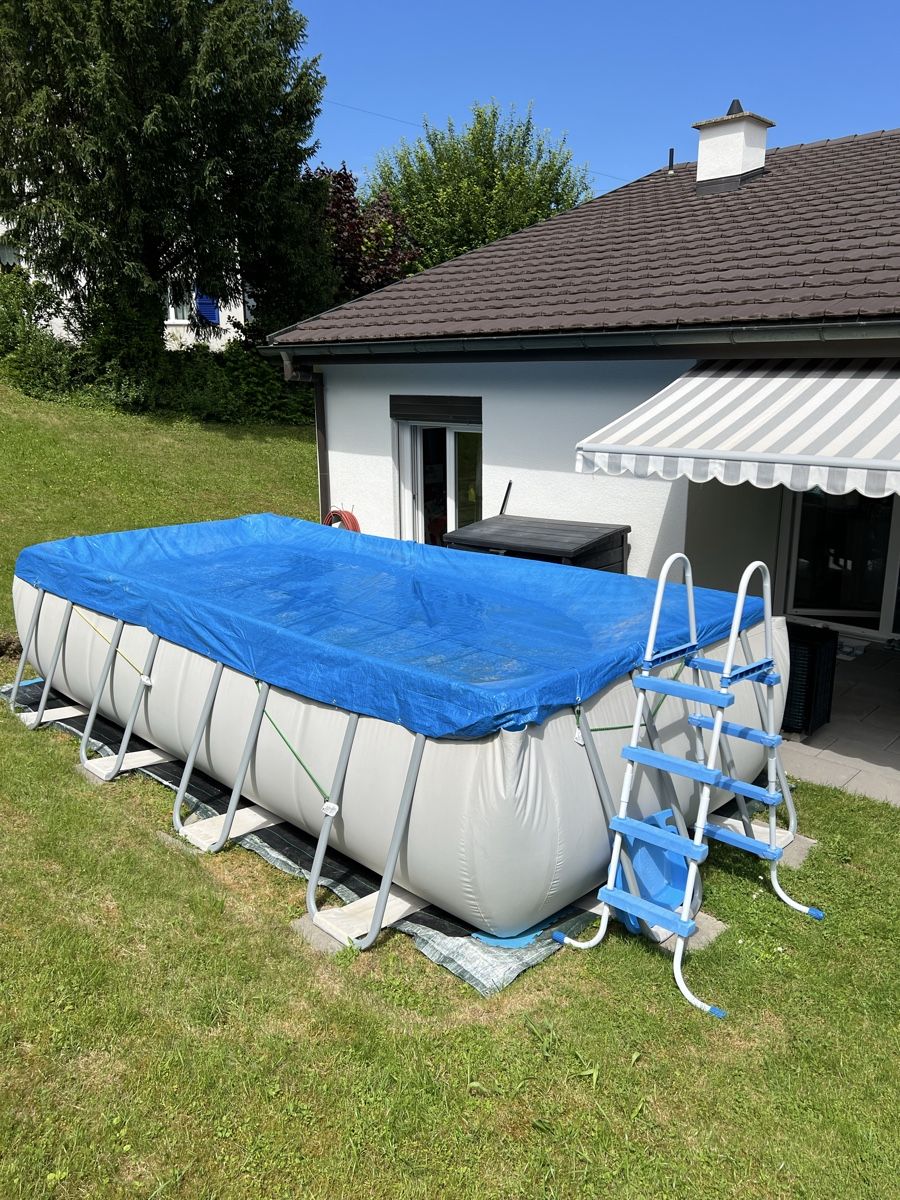 Radiatori: Pool Wärmepumpe 12kW Profi + Pool GRATIS – Usato da Pratteln venduto da Ugarlesheim 7