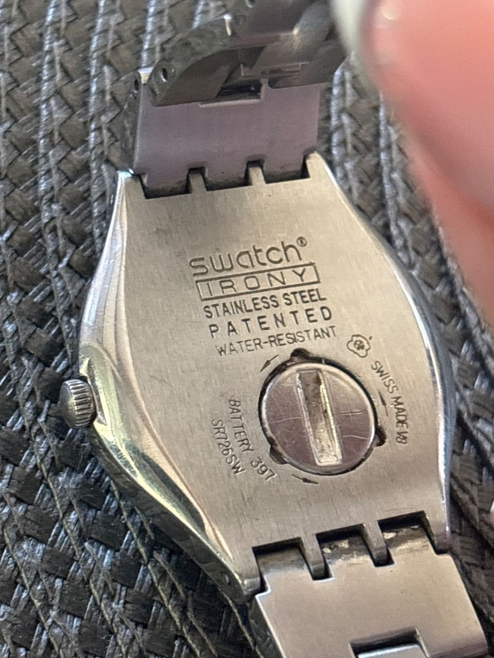 Swatch Orologi: Montre Swatch Irony argentée avec date – Usato da pringy venduto da Jafrije3 5
