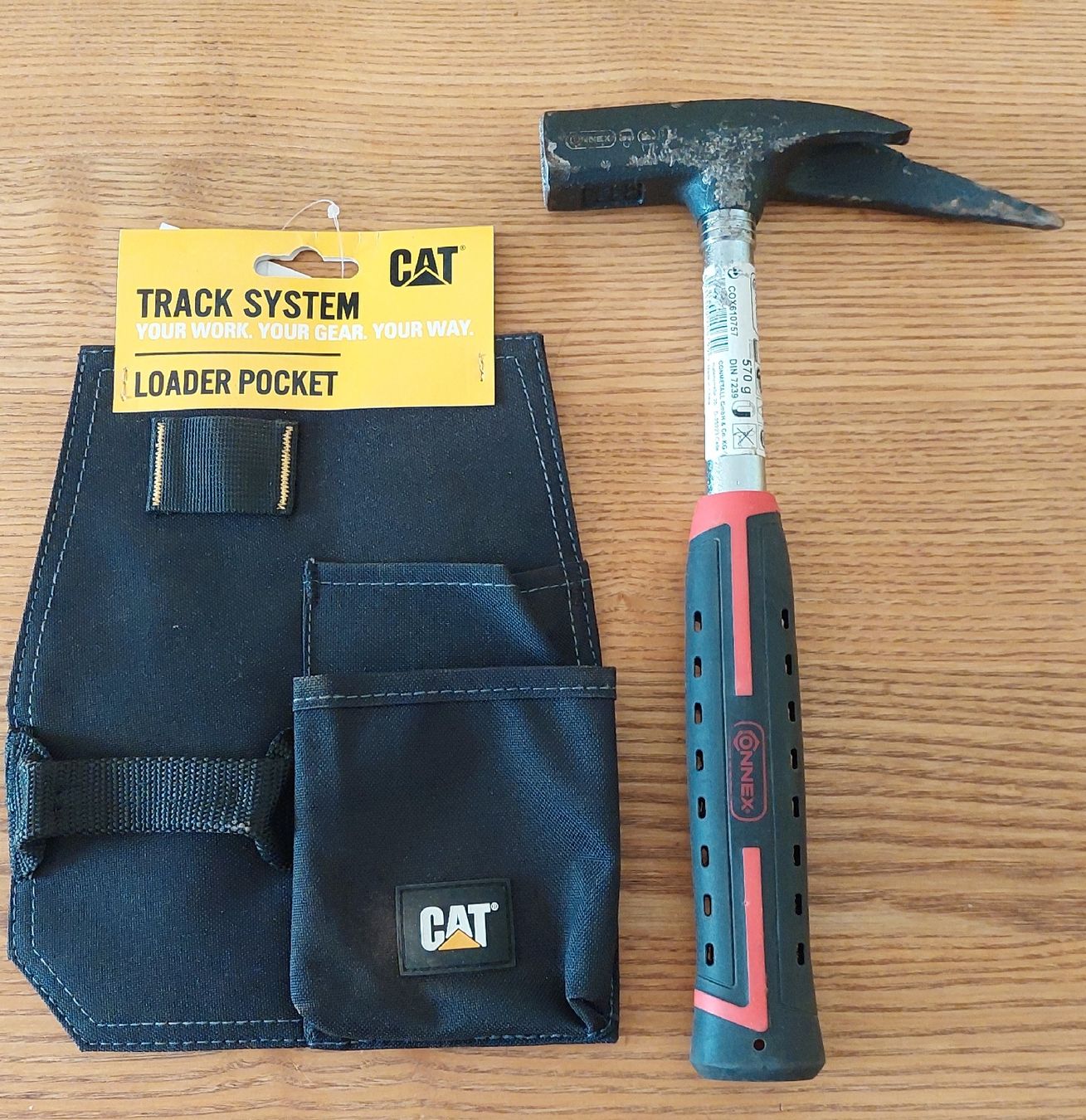Tous les outils: Werkzeug/Latthammer + CAT Loader Pocket – Neuf (Voir description) à Adlikon b. Andelfingen par Kraemse