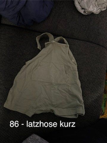 Lotti & Set di vestiti: XXL - Kinder Kleiderpaket mit 36 Teilen – Usato da Winterthur venduto da ForsterF 7