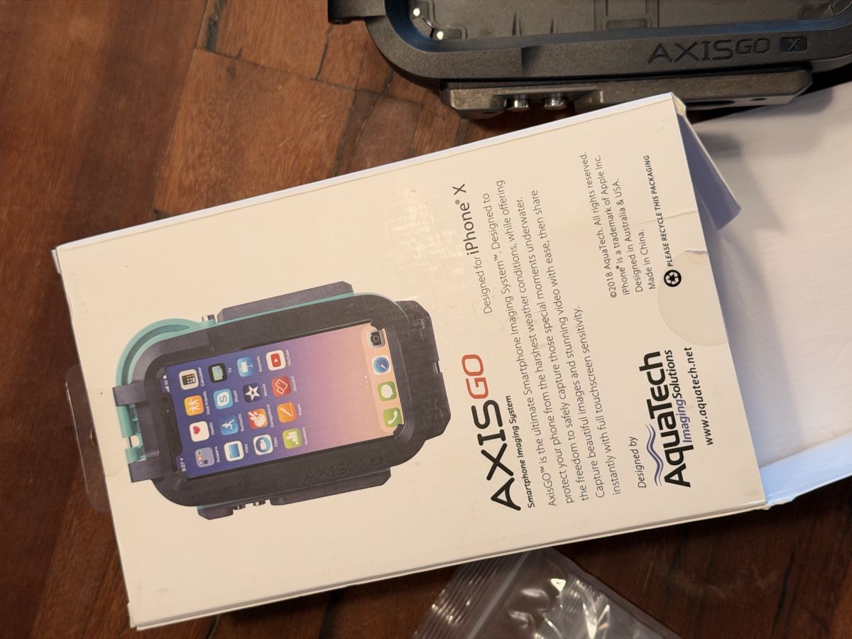 Lampade & Macchine fotografiche: AXIS Go underwater case for iPhone X – Usato da Zürich venduto da rawandworn 3