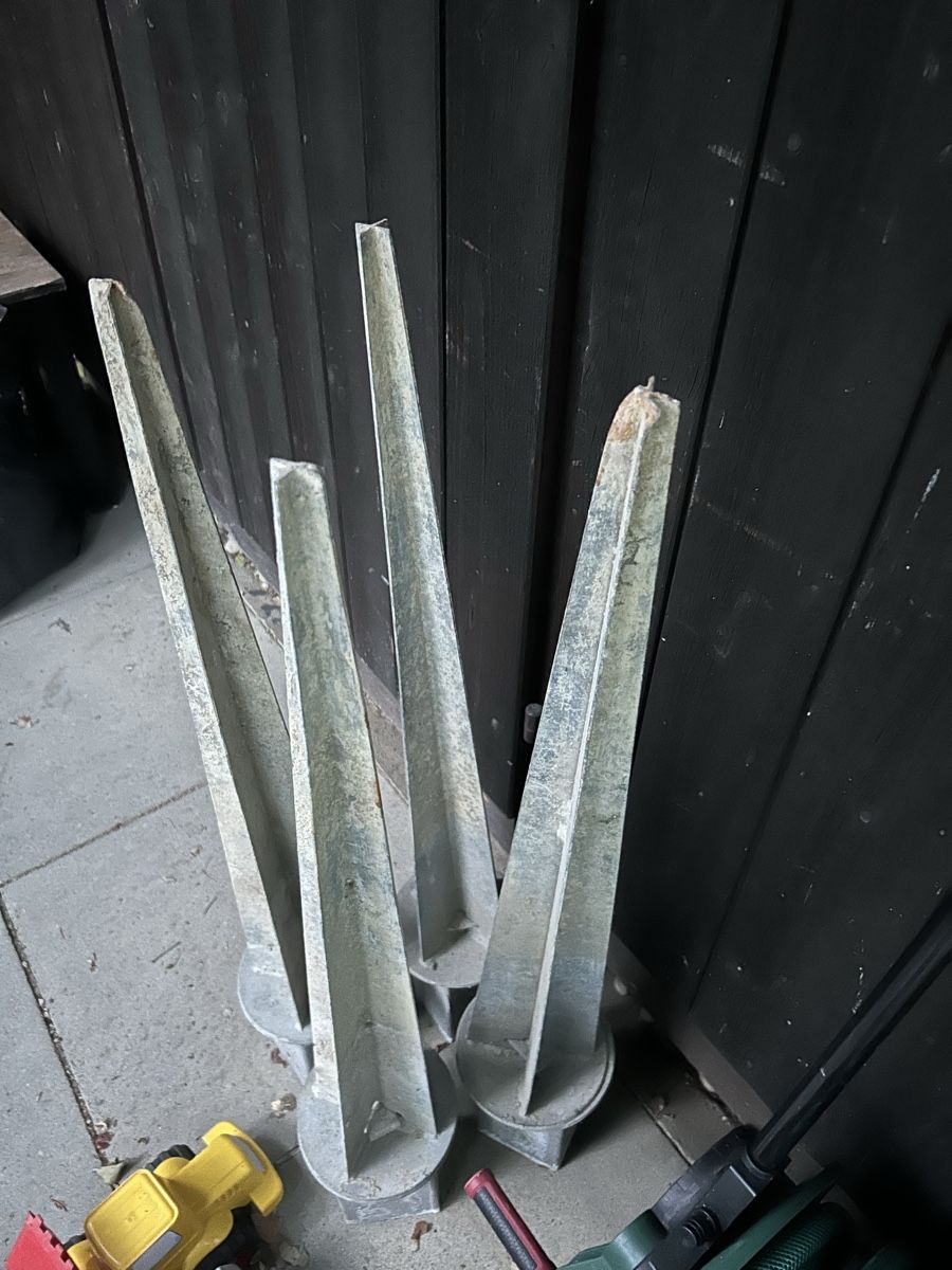 Zäune: Einschlagbodenhülse – Gebraucht aus Winterthur von AdlerMn 1