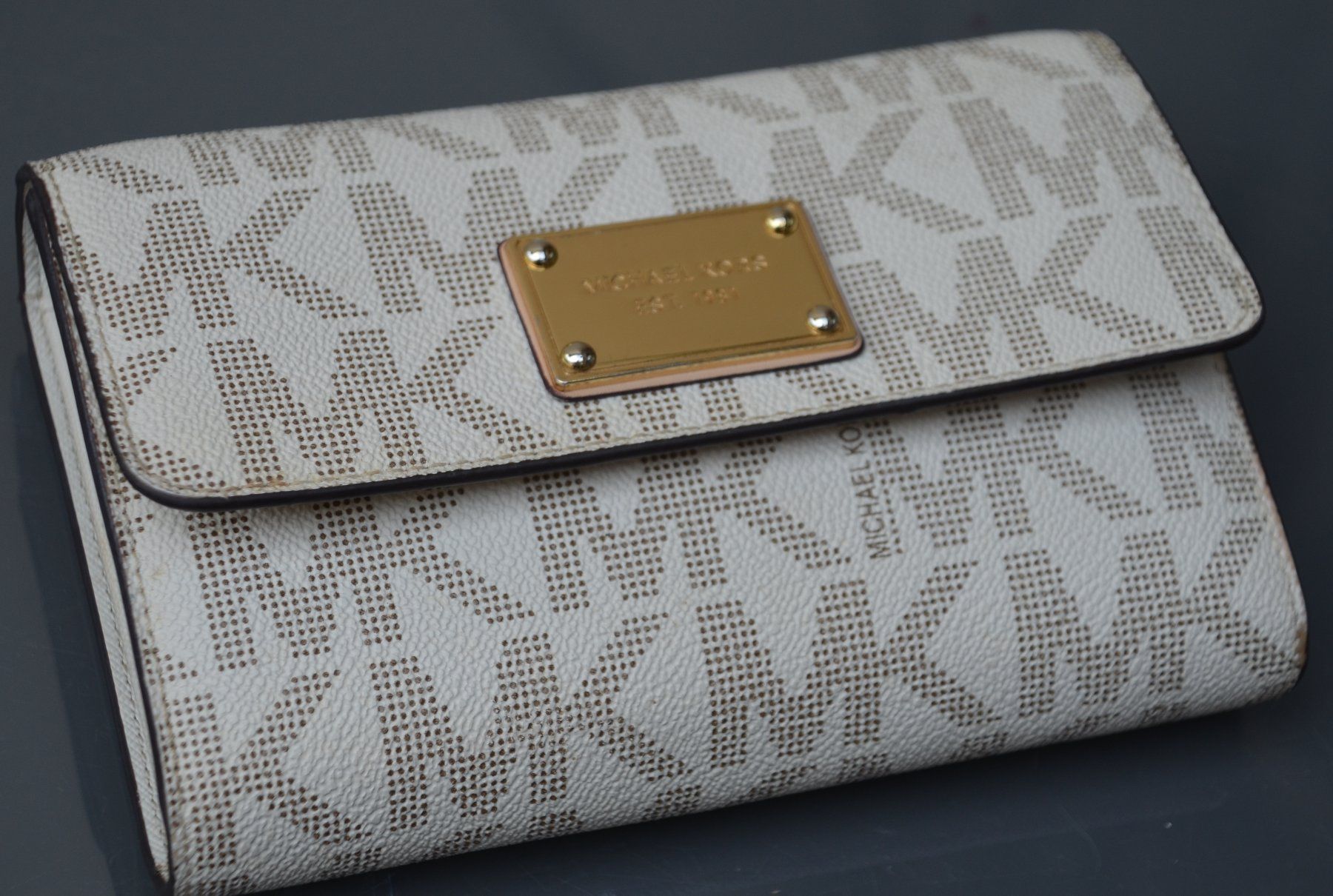 Michael Kors Borse da donna: Michael Kors pochette – Usato da Collonges venduto da arashee
