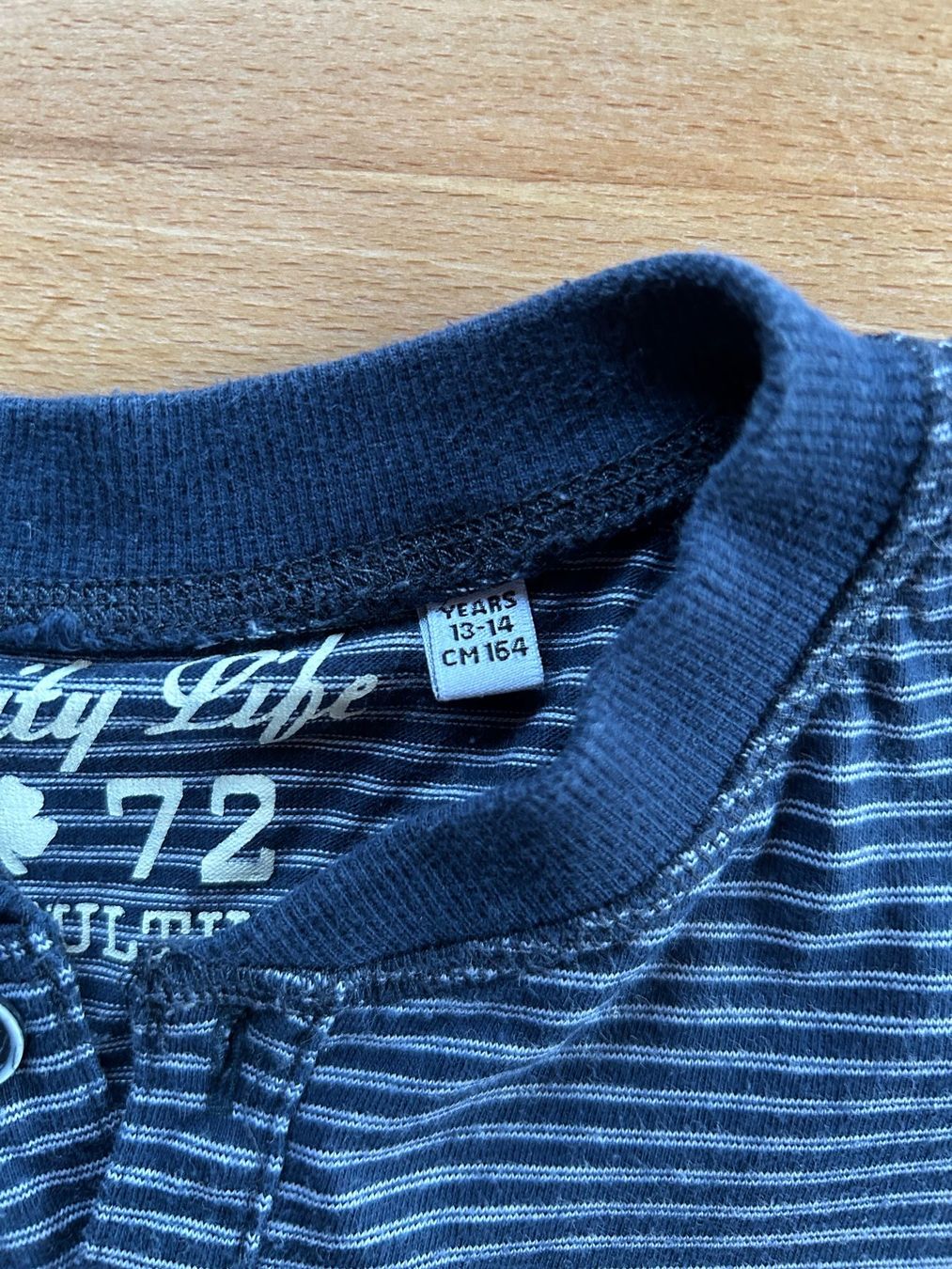 Maglioni & Felpe: Blau/Grau gestreifter Kinderpullover Grösse 164 – Usato da Grosswangen venduto da che_gr 1