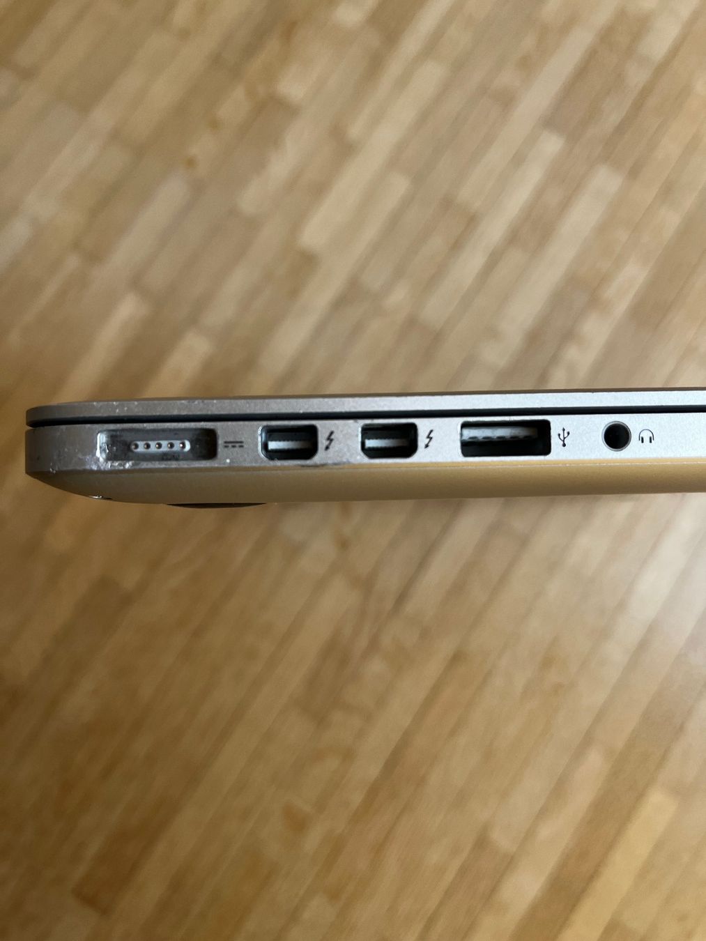 Apple Notebook: MacBook Pro 15" Mid 2014 mit Sequoia – Usato da Zufikon venduto da tomasba 3