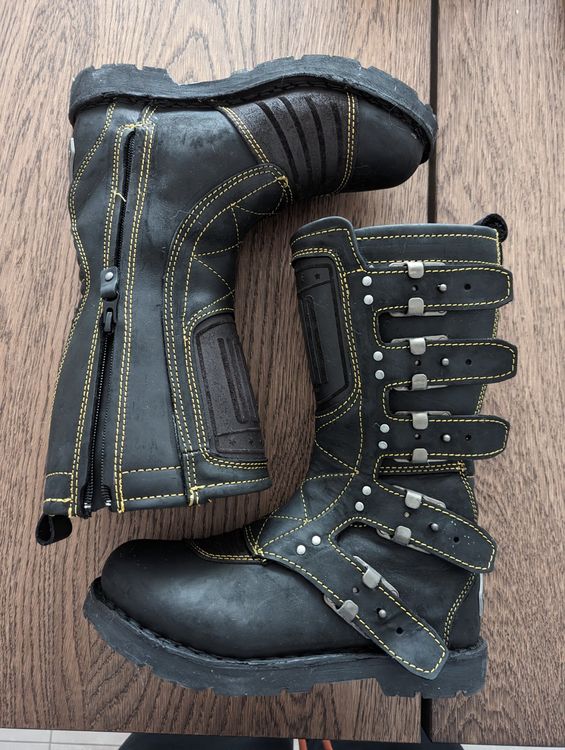 ICON 1000 Motorcycle Boots Elsinore 2 Brown