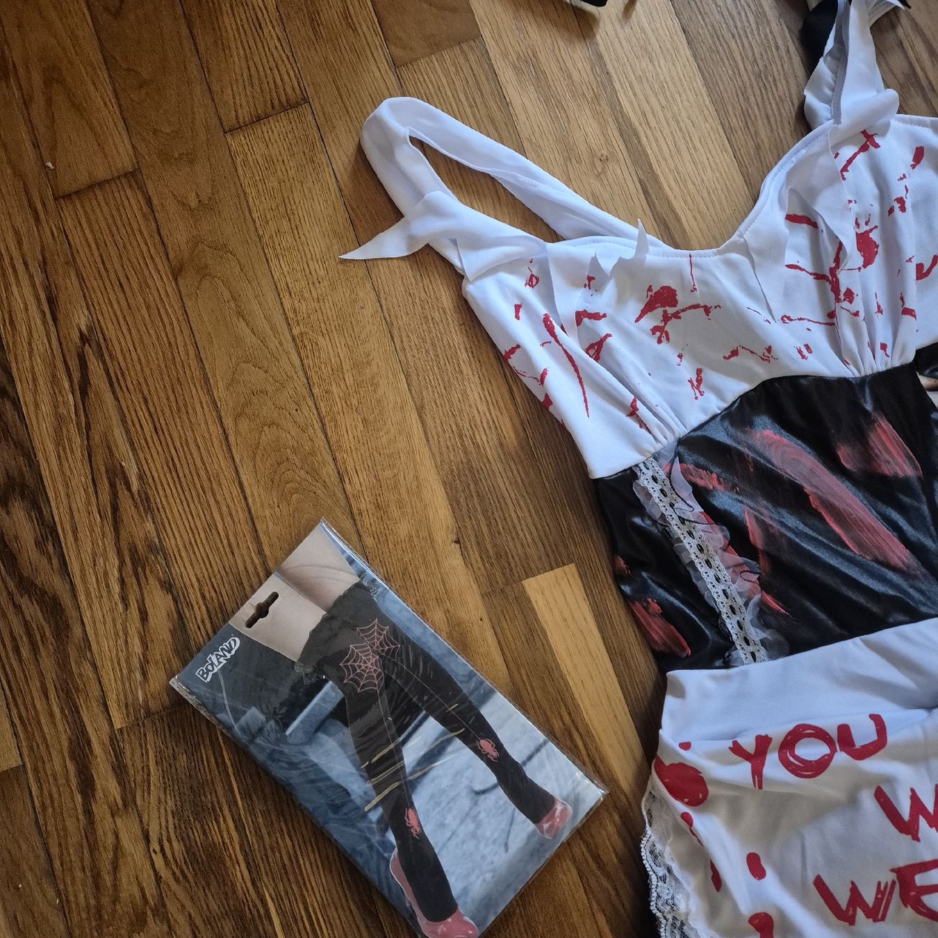 Kostüme: déguisement halloween  – Gebraucht aus Versoix von Lenas9 2