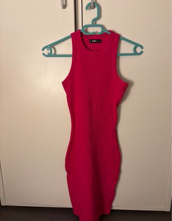 PINK RIBBED SLEEVELESS BODYCON DRESS