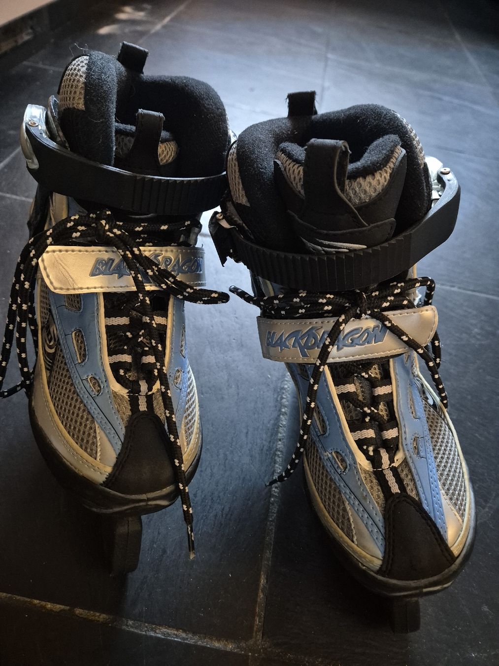 Pattini da ghiaccio: Schlittschuhe Grösse 37 – Usato da Ottenbach venduto da Bonski1 1