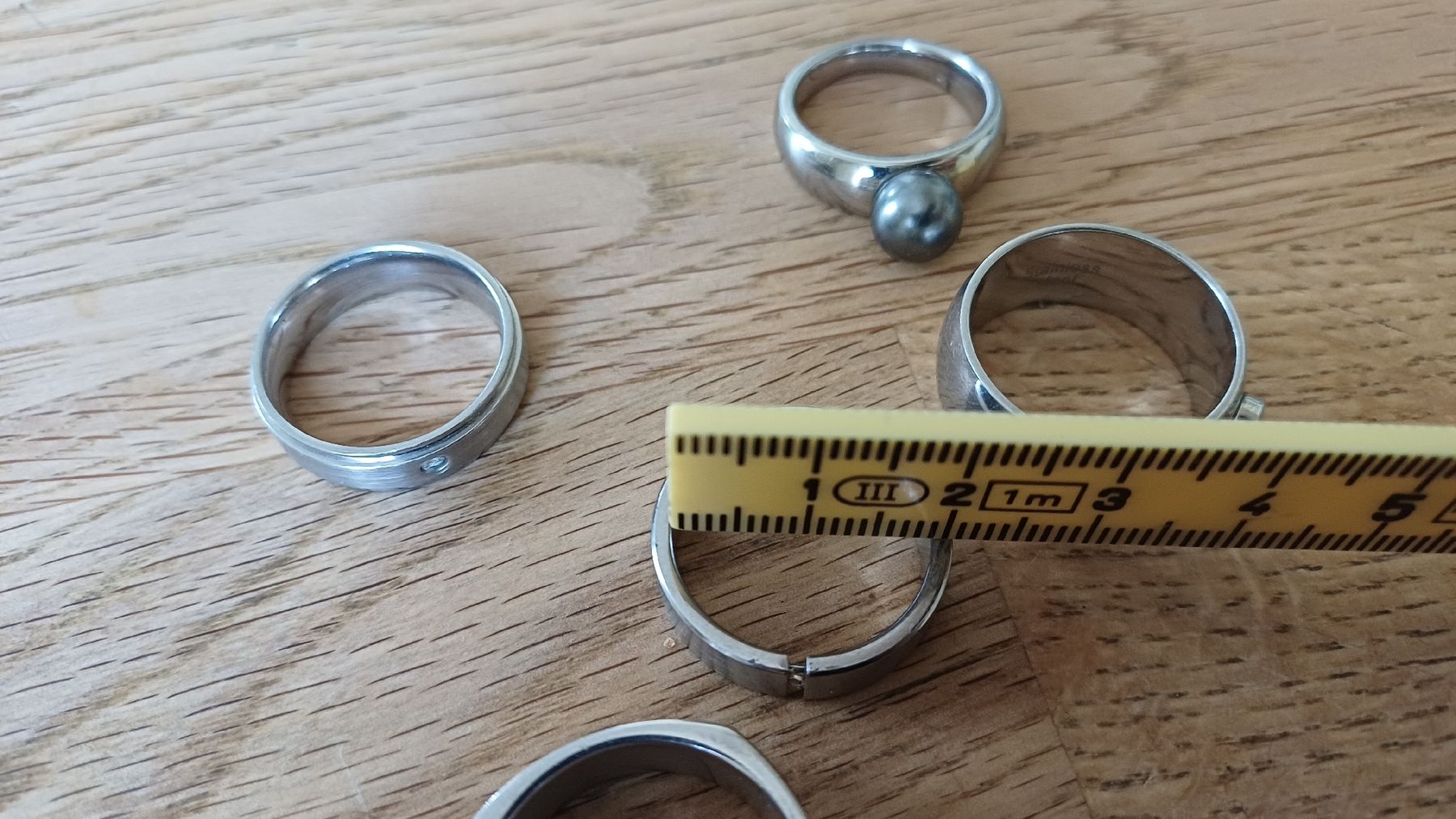 Anelli: 5 Cromstahl Ringe  – Usato da Flawil venduto da Pinkmalibu 2