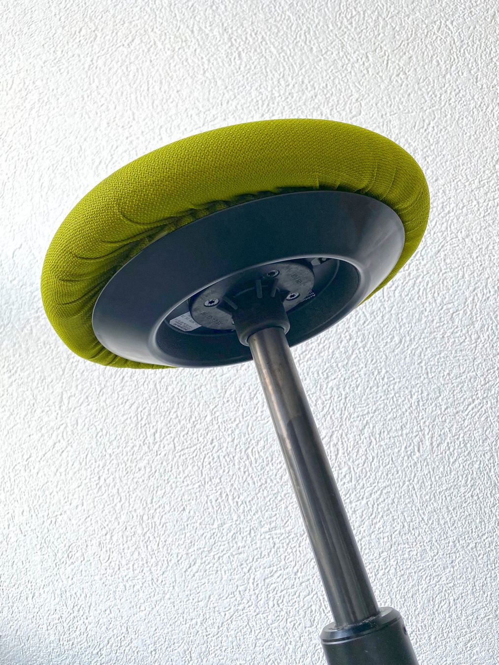 Pfister Hocker: Stehhilfe/Hocker, gebraucht – Gebraucht aus Murten von mausjoga 2