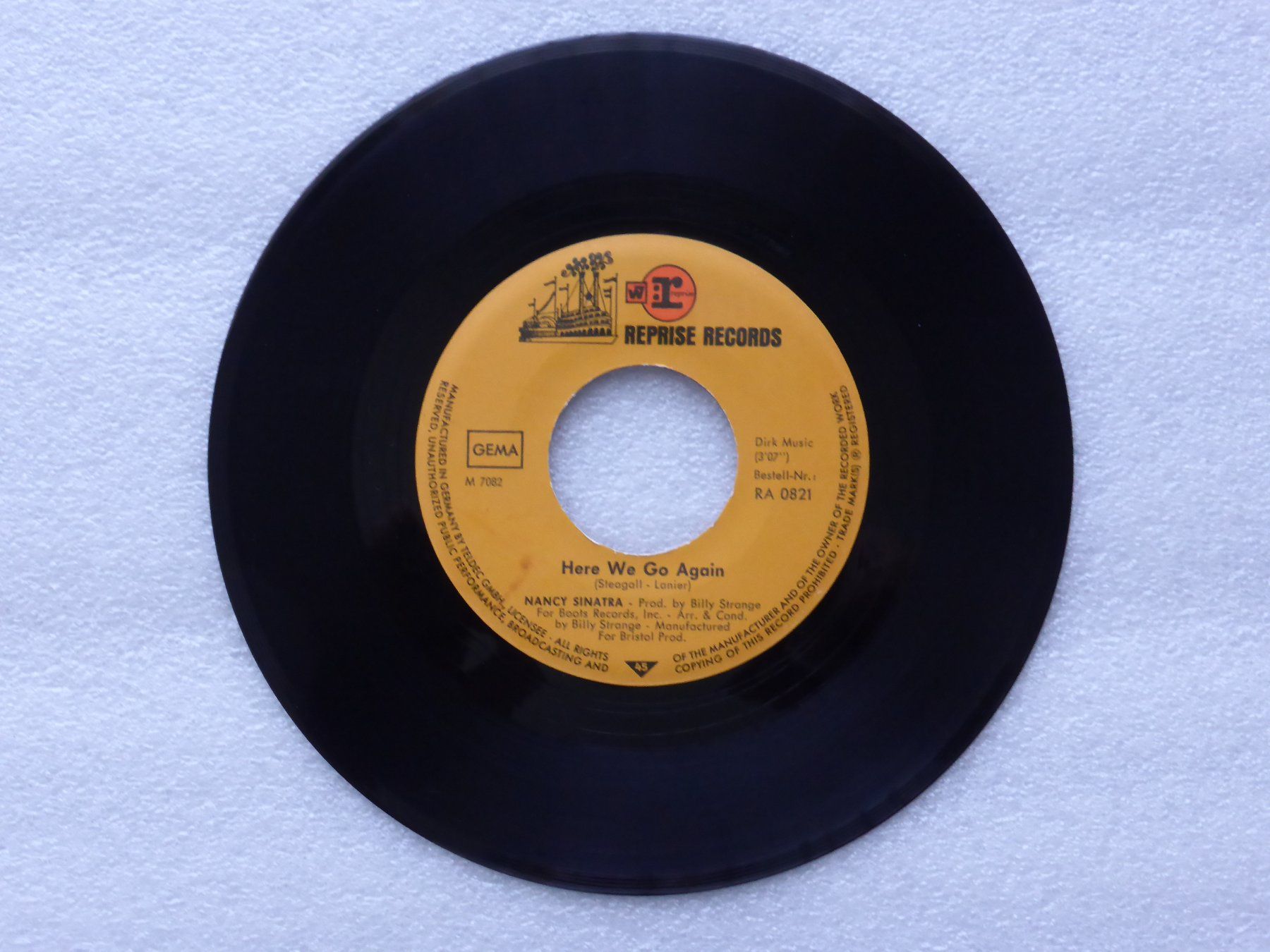 Vinyles: Vinyl Single  NANCY SINATRA – D'occasion à Küssnacht am Rigi par Mondkinder 1