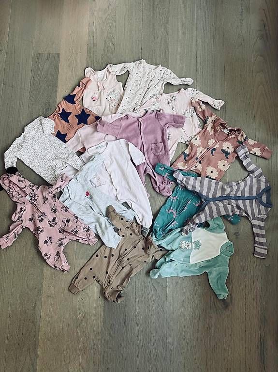 Ensembles coordonnés: Babystrampler – D'occasion à Frauenfeld par Csantinho
