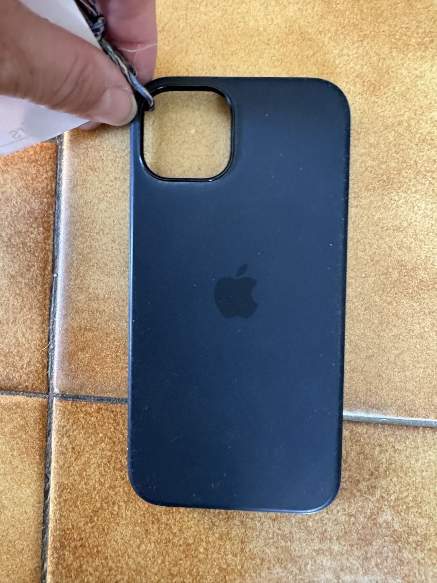 Cover & Protezioni schermo: Coque iPhone noire doryan – Nuovo (secondo la descrizione) da Veyrier venduto da kimedovapa