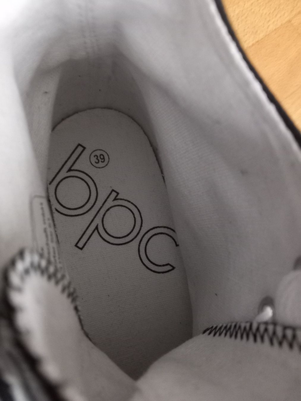 Scarpe da donna: Turnschuhe aus Stoff – Nuovo (secondo la descrizione) da Trüllikon venduto da rowdy70 1