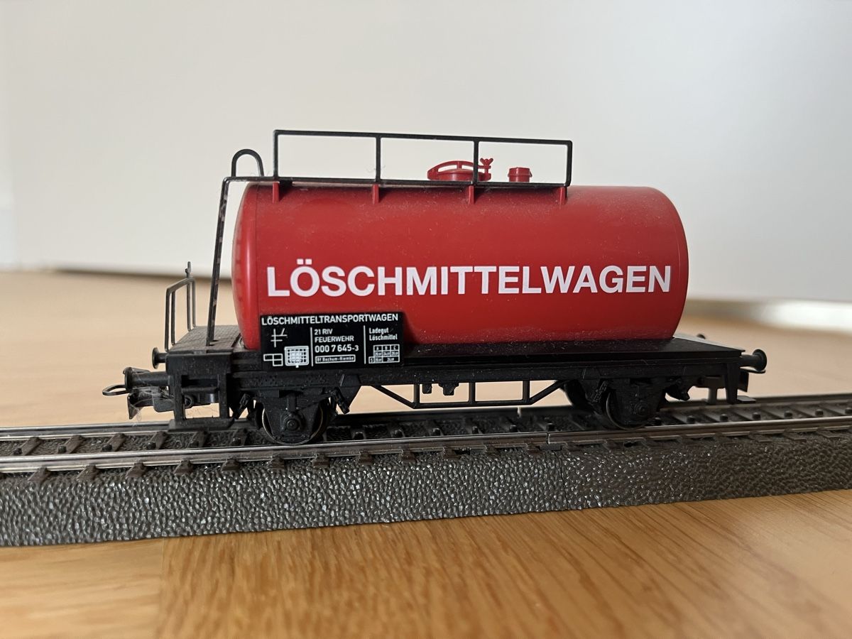 Modellini di ferrovie: Konvolut Kesselwagen Divers – Usato da Basel venduto da Re620_11627 1