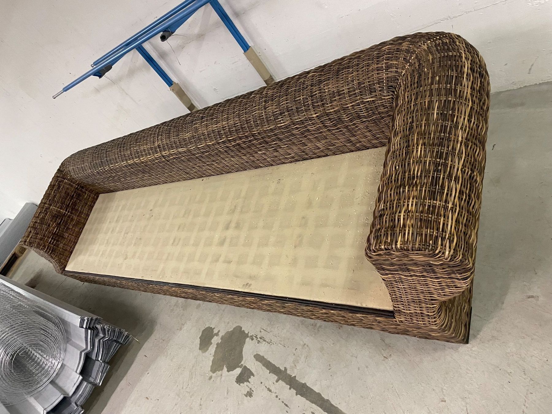 Divani: grosses Rattan Sofa – Usato da Zürich venduto da Secondhand_Sale