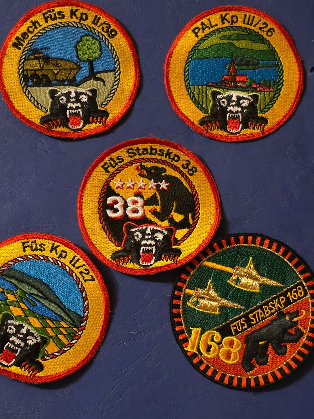 Schweizer Armee Placchette & Badge: 5 Berner Abzeichen Badge – Usato da Prangins venduto da AdjEM08