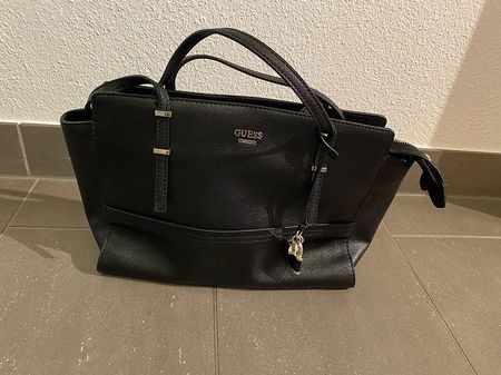 Guess Tasche