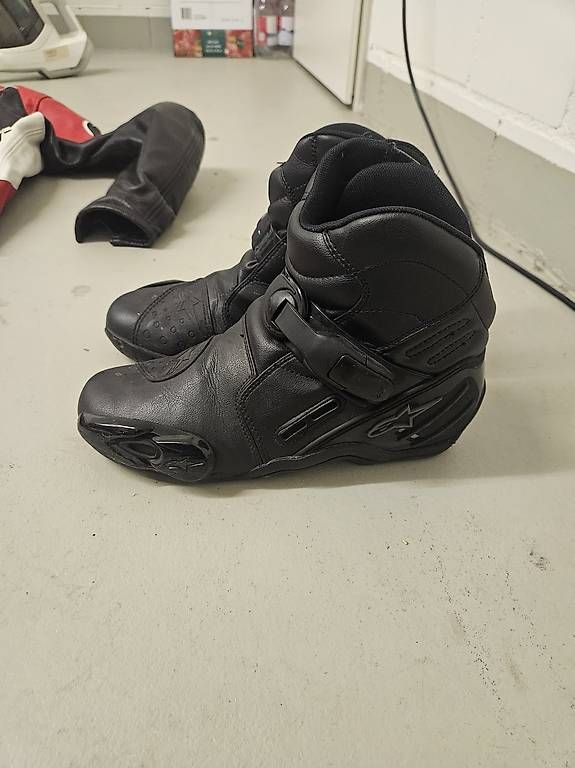 Scarpe da uomo: Alpinestars Schuhe Größe 43 – Usato da Rickenbach b. Wil venduto da Musti700007 2