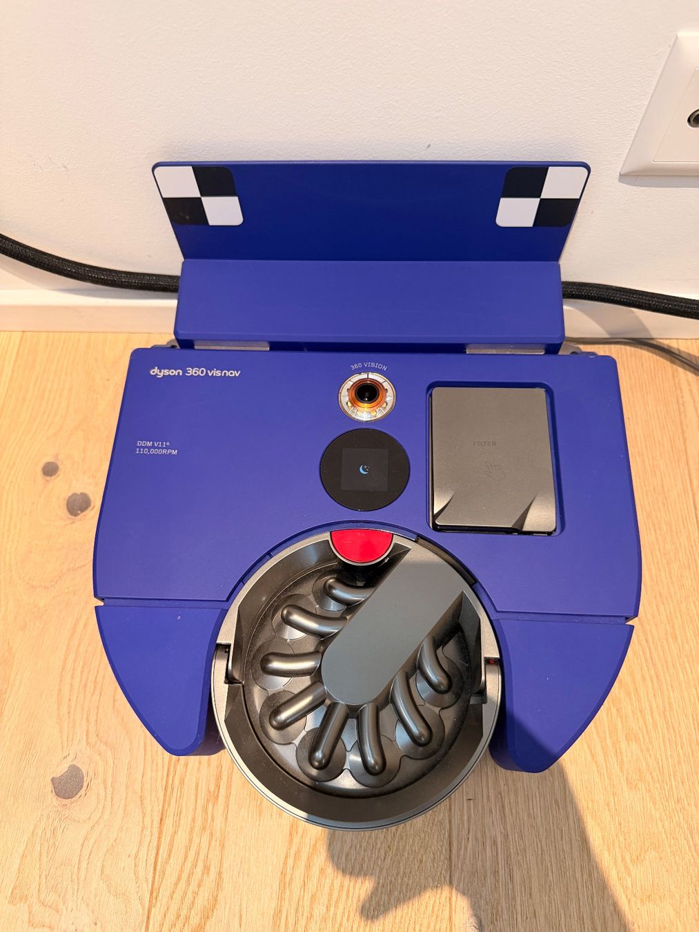 Dyson Aspirateurs & Accessoires: Dyson 360 Vis Nav Saugroboter - Top Zustand – D'occasion à Maur par borko21