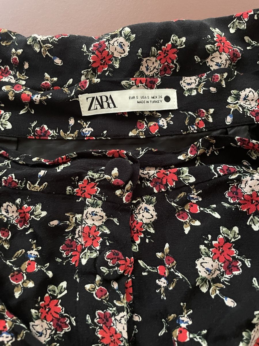 Zara Gonne: Jupe Zara – Nuovo (secondo la descrizione) da Lausanne venduto da Soins 1