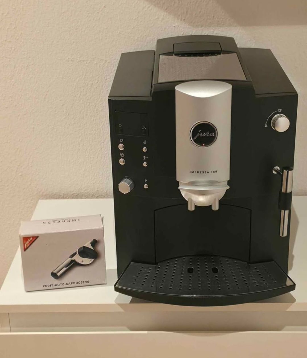 Jura Macchine per caffè & Macchine per espresso: Kaffemaschine Jura E80 – Usato da Wauwil venduto da bos_p6d2 1
