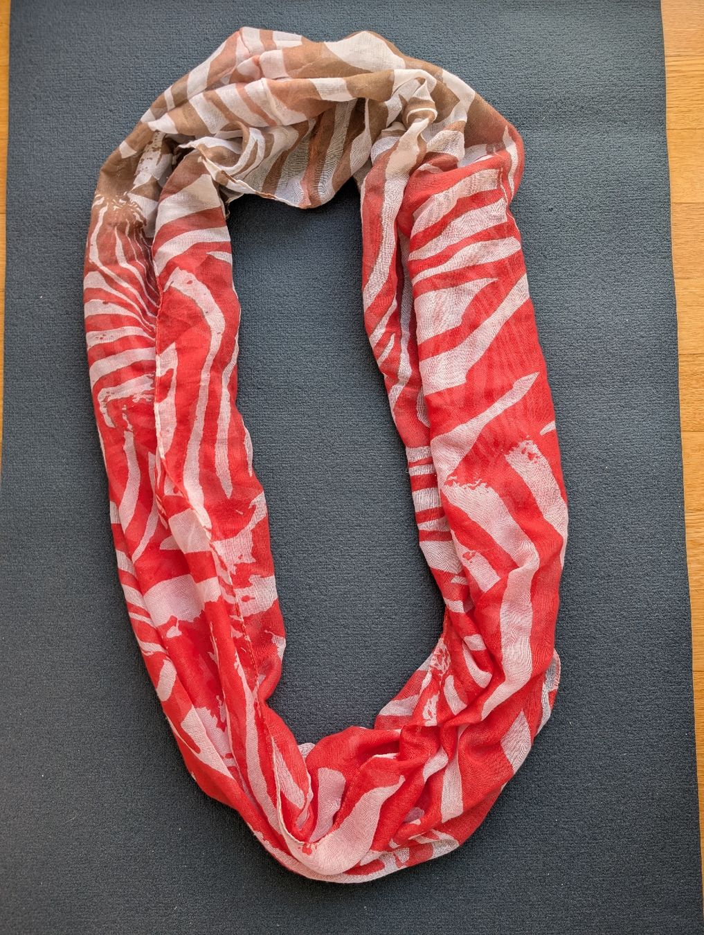 Foulard & Sciarpe: Schal - rot & braun gemustert - Loop Schal – Usato da Zürich venduto da Romy_1011
