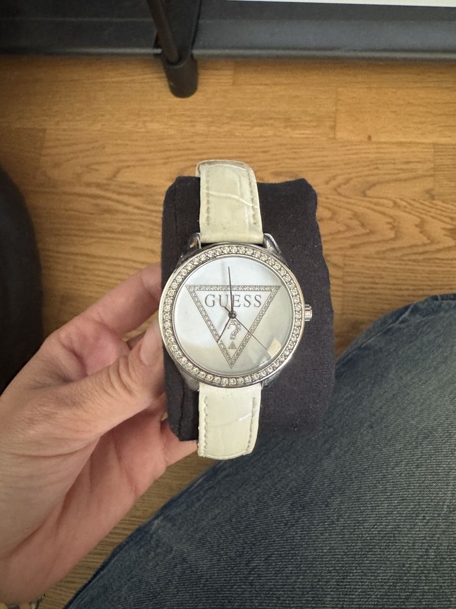 Guess Orologi: Guess Uhr (Preis Verhandelbar) – Usato da Scuol venduto da SilvanaE14 1