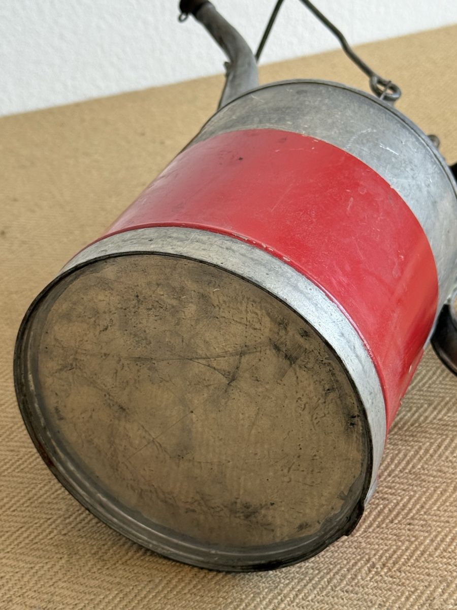 Altri elettrodomestici e apparecchi d’epoca: Antike Petroleumkanne / Ölkanne  – Usato da Konolfingen venduto da petzipetz 3