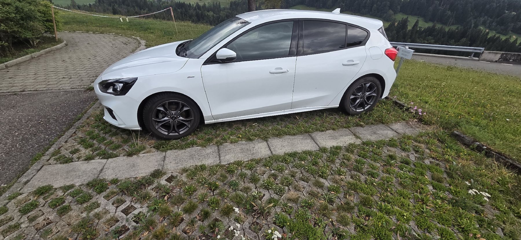 Ford Autos: ford focus 1,5 SCTi – D'occasion à Eigenthal par pau_w7h2 3