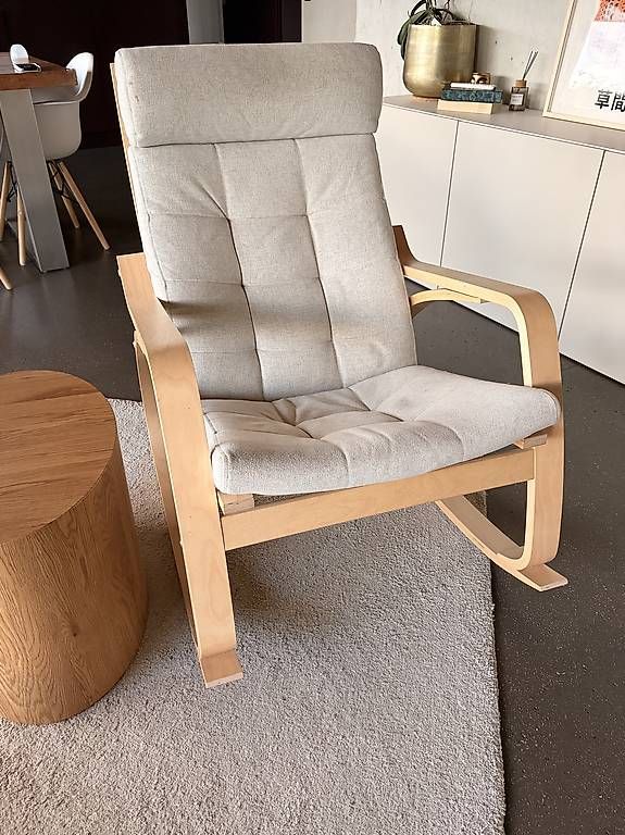 Ikea Poltrone: Poäng Schaukelstuhl mit Poster – Usato da Gunzwil venduto da iy61