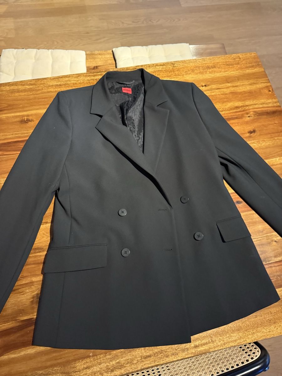 Hugo Boss Completi & Tailleur: Black Hugo Boss Blazer – Nuovo (secondo la descrizione) da Bottmingen venduto da Itsclaire 3
